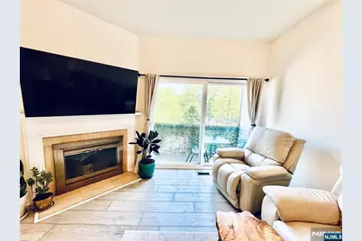 504 Windsor Drive, Palisades Park, NJ 07650 - Photo 7