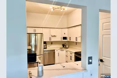 504 Windsor Drive 104 #104, Palisades Park, NJ 07650 - Photo 11