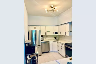 504 Windsor Drive, Palisades Park, NJ 07650 - Photo 7