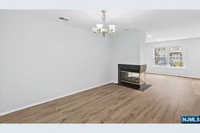 2278 Nash Court, Mahwah, NJ 07430 - Photo 9