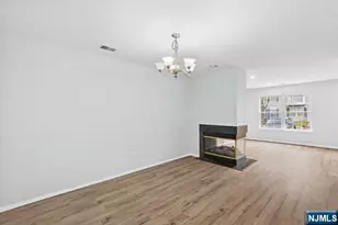 2278 Nash Ct, Mahwah, NJ 07430 - Photo 9