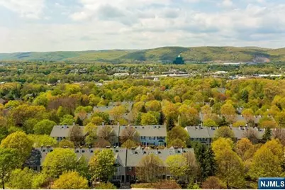 2278 Nash Court, Mahwah, NJ 07430 - Photo 25