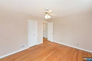 28-19 Warren Rd, Fair Lawn, NJ 07410 - Photo 7
