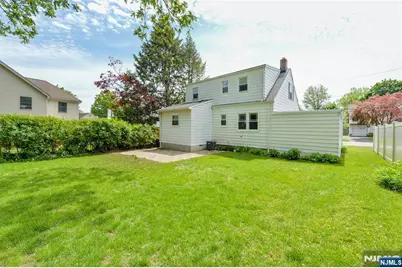 28-19 Warren Road, Fair Lawn, NJ 07410 - Photo 19