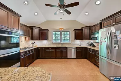 34 Eastbrook Drive, River Edge, NJ 07661 - Photo 13