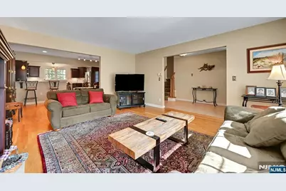 34 Eastbrook Drive, River Edge, NJ 07661 - Photo 5