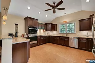 34 Eastbrook Dr, River Edge, NJ 07661 - Photo 9