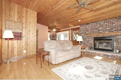 116 W Quackenbush Avenue, Dumont, NJ 07628 - Photo 11