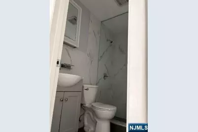 60 Ivy Street 1B #1B, Kearny, NJ 07032 - Photo 7