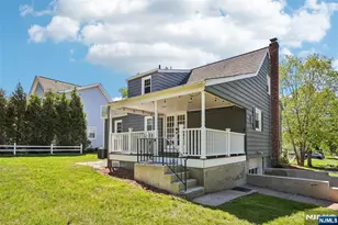 571 Laurel Rd, Ridgewood, NJ 07450 - Photo 23