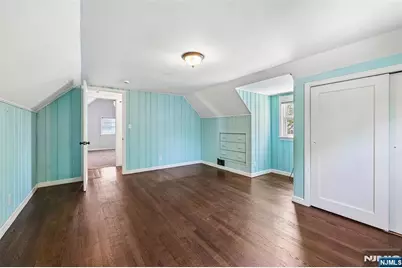 571 Laurel Road, Ridgewood, NJ 07450 - Photo 17