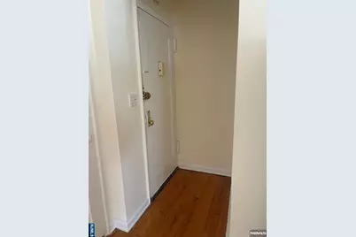 2329-2339 Hudson Terrace A13 #A13, Fort Lee, NJ 07024 - Photo 15