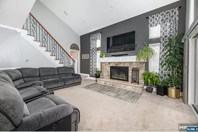 153 Howard Avenue, Rochelle Park Township, NJ 07662 - Photo 9