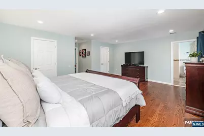 153 Howard Avenue, Rochelle Park Township, NJ 07662 - Photo 19