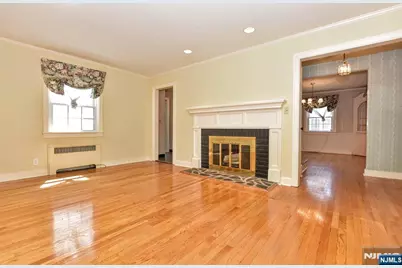 161 Wyckoff Avenue, Wyckoff Township, NJ 07481 - Photo 3