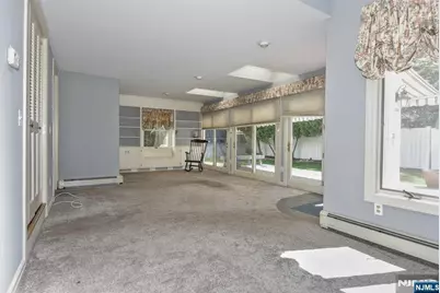 161 Wyckoff Avenue, Wyckoff Township, NJ 07481 - Photo 7