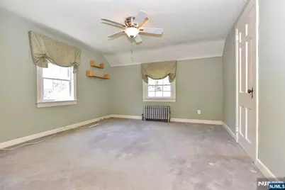 161 Wyckoff Avenue, Wyckoff Township, NJ 07481 - Photo 11
