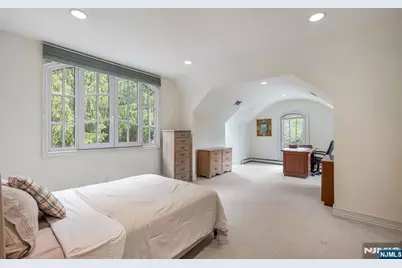 4 Hetzel Drive, Mahwah, NJ 07430 - Photo 23