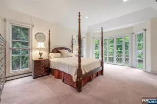 4 Hetzel Dr, Mahwah, NJ 07430 - Photo 17