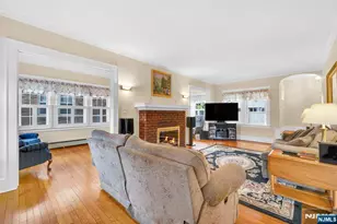 106 Maple St, Rutherford, NJ 07070 - Photo 7