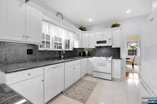 106 Maple St, Rutherford, NJ 07070 - Photo 21