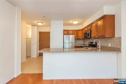 5 Linden Street 3J #3J, Hackensack, NJ 07601 - Photo 7