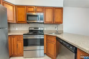 5 Linden Street 3J, Hackensack, NJ 07601 - Photo 9