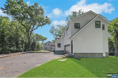 259 W Glen Avenue, Ridgewood, NJ 07450 - Photo 11