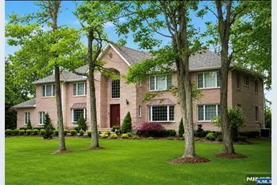 604 Grandview Terrace, Franklin Lakes, NJ 07417 - Photo 1
