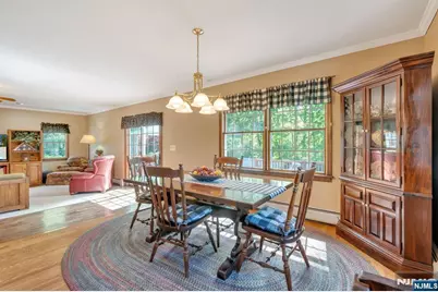 28 Wanamaker Avenue, Mahwah, NJ 07430 - Photo 15
