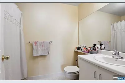 1272 Paddington Road 1272 #1272, Mahwah, NJ 07430 - Photo 7