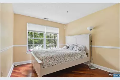 1272 Paddington Road 1272 #1272, Mahwah, NJ 07430 - Photo 5