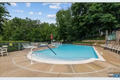 1272 Paddington Road 1272 #1272, Mahwah, NJ 07430 - Photo 13