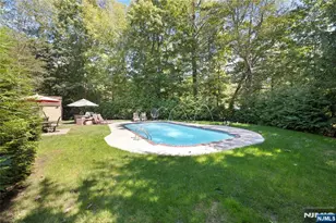 727 Rolling Hill Dr, River Vale Township, NJ 07675 - Photo 43