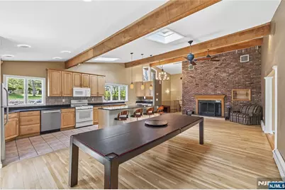727 Rolling Hill Drive, River Vale Township, NJ 07675 - Photo 9