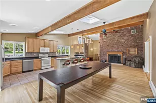 727 Rolling Hill Dr, River Vale Township, NJ 07675 - Photo 9