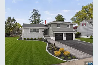 556 Princeton Street, New Milford, NJ 07646 - Photo 3