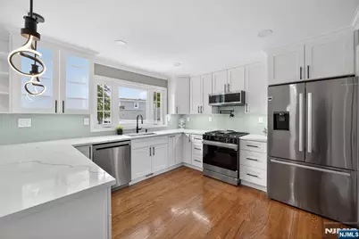 556 Princeton Street, New Milford, NJ 07646 - Photo 17