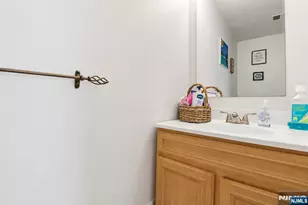 239-40 Th Street C0032, Irvington, NJ 07111 - Photo 17