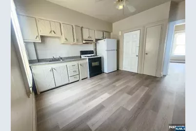 133 Belmont Avenue 2nd &amp; 3rd Fl #2nd &amp; 3rd Fl, Paterson, NJ 07522 - Photo 15