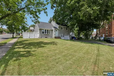 1 Franklin Place, Hackensack, NJ 07601 - Photo 1