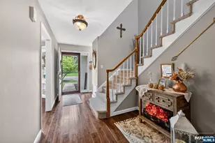 51 Sunset Ct 51, Mahwah, NJ 07430 - Photo 3