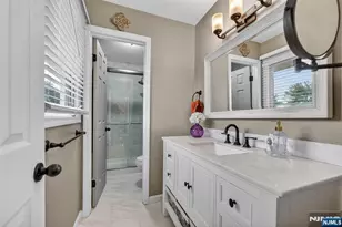 51 Sunset Ct 51, Mahwah, NJ 07430 - Photo 17