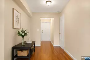 2160 Center Ave 5U, Fort Lee, NJ 07024 - Photo 9