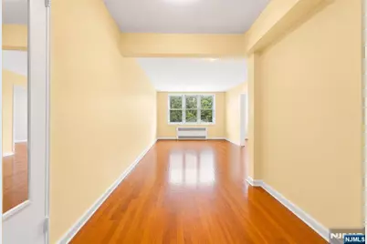 2160 Center Avenue 5U #5U, Fort Lee, NJ 07024 - Photo 17