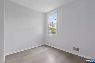 140 7th St, Paterson, NJ 07522 - Photo 9
