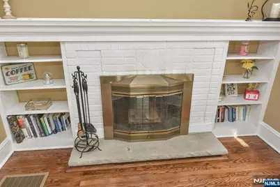 354 Demarest Avenue, Oradell, NJ 07649 - Photo 9