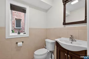 425 Lafayette Ave A, Cliffside Park, NJ 07010 - Photo 11