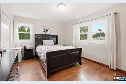 655 Boulevard, New Milford, NJ 07646 - Photo 13