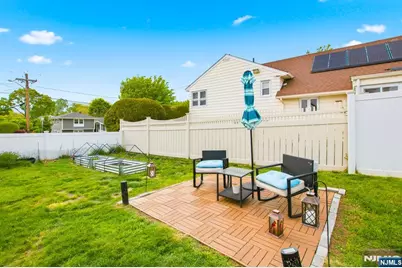 655 Boulevard, New Milford, NJ 07646 - Photo 21